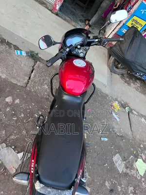 Bajaj Pulsar 150 2016 Red