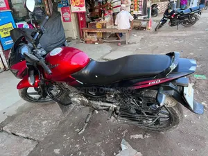 Bajaj Pulsar 150 2016 Red