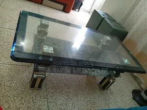 সেন্টার টেবিল