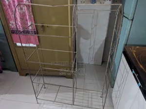 কাপড়ের আলনা