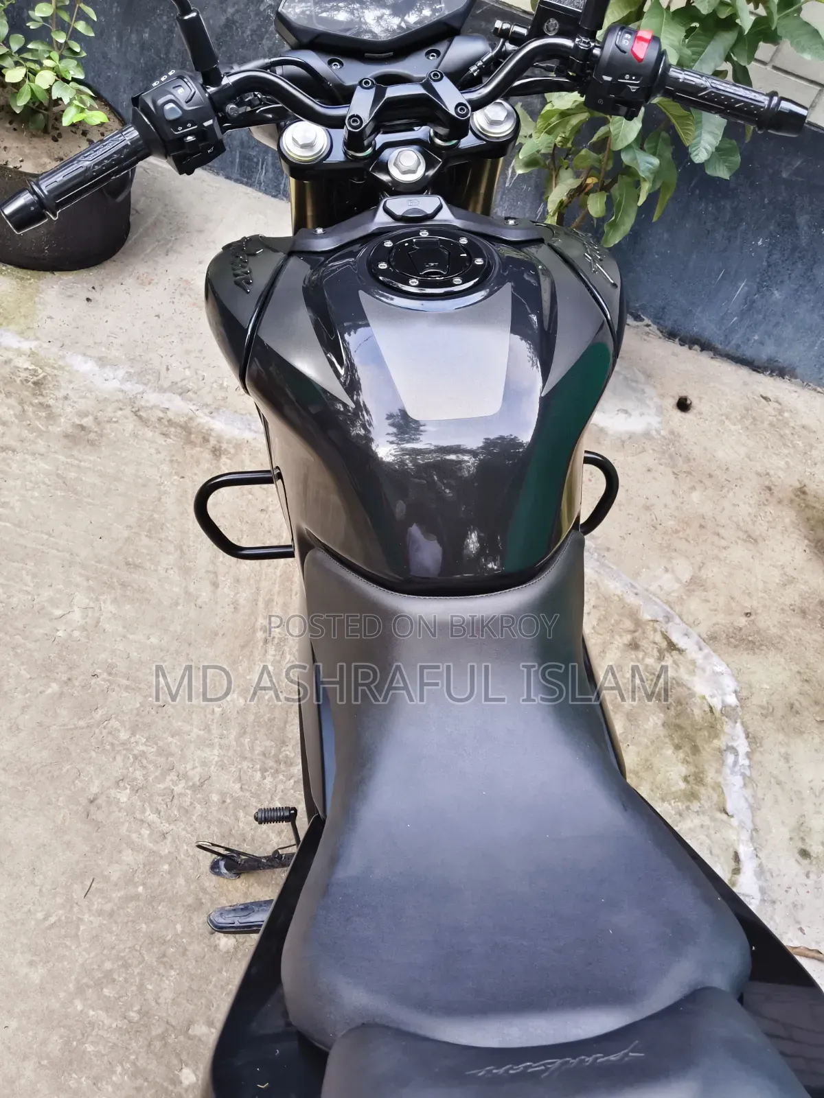 বাজাজ পালসার এন১৬০ ২০২৬ কালো