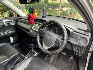 Toyota Axio 2014 Silver