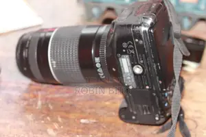 DSLR Camera