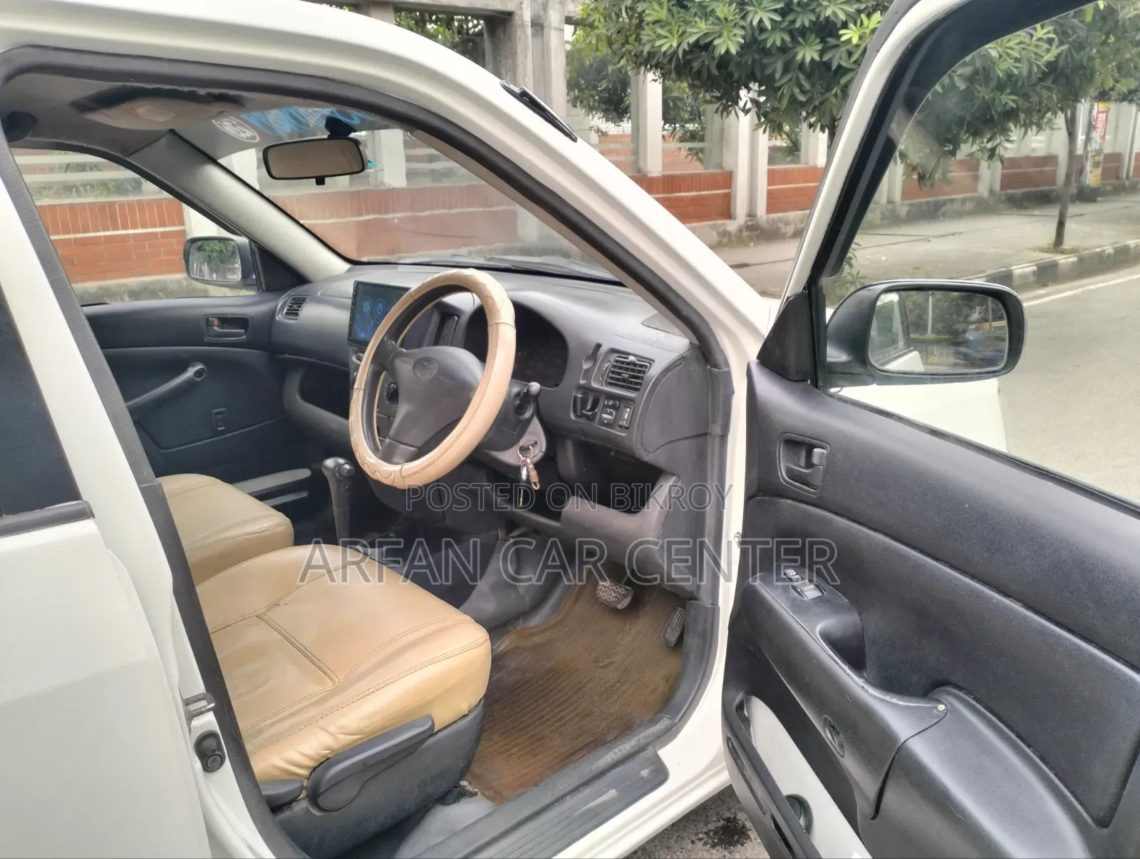 Toyota Probox 1.5 GL Two-Wheel Drive 2004 White