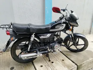 রানার এডি৮০এস-ডিলাক্স ২০২২ ব্ল্যাক