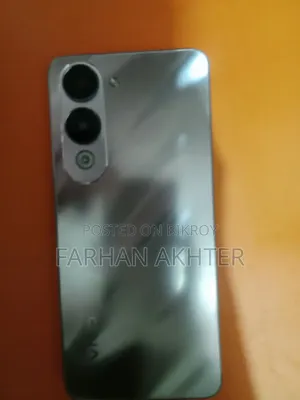 Vivo Y04 128 GB Rose Gold