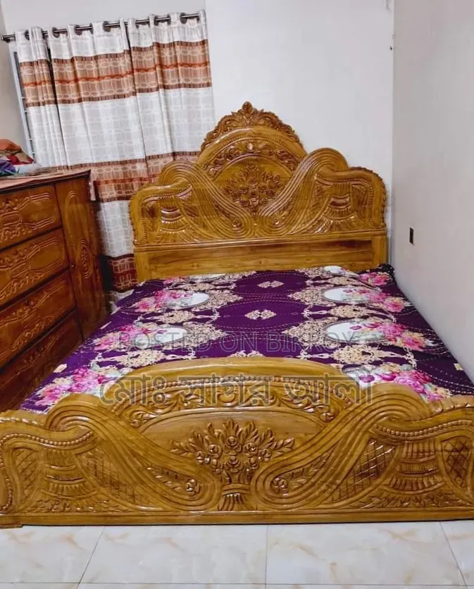 Teak Wood Box Bed 6/7 Feet