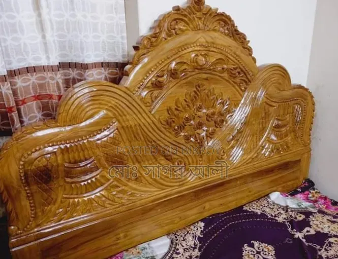 Teak Wood Box Bed 6/7 Feet