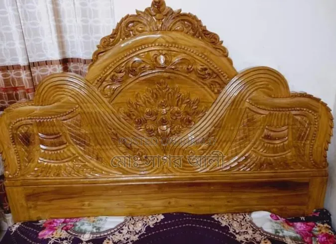 Teak Wood Box Bed 6/7 Feet