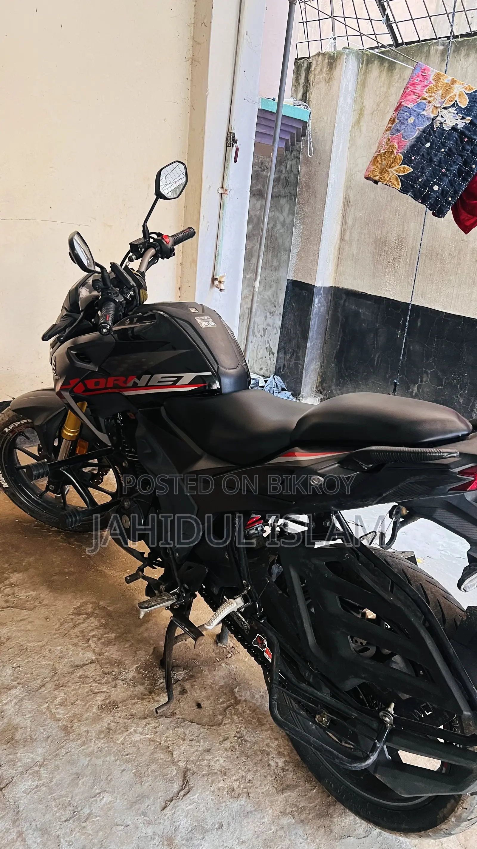 Honda Hornet 2.0 2025 Black