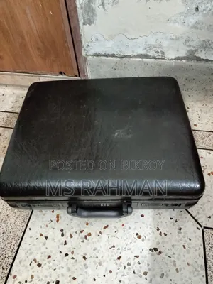 কোরালাইট নম্বর বেসড কি সিস্টেম ট্রাভেল ব্রিফকেস সাইজ: ২০"/১৬"।