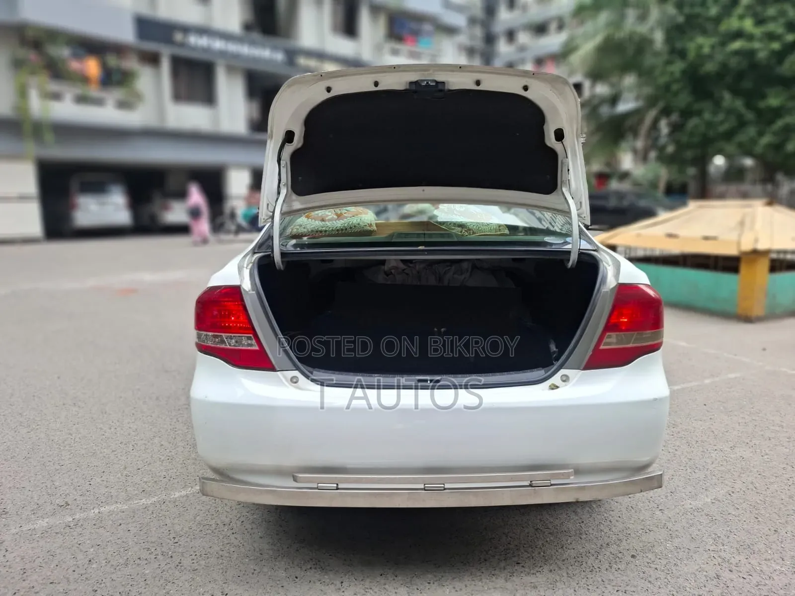 Toyota Axio 2011 White