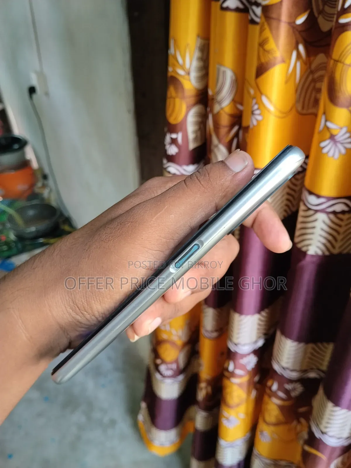 রিয়েলমি নার্জো ২০ প্রো ৬৪ জিবি গোল্ড