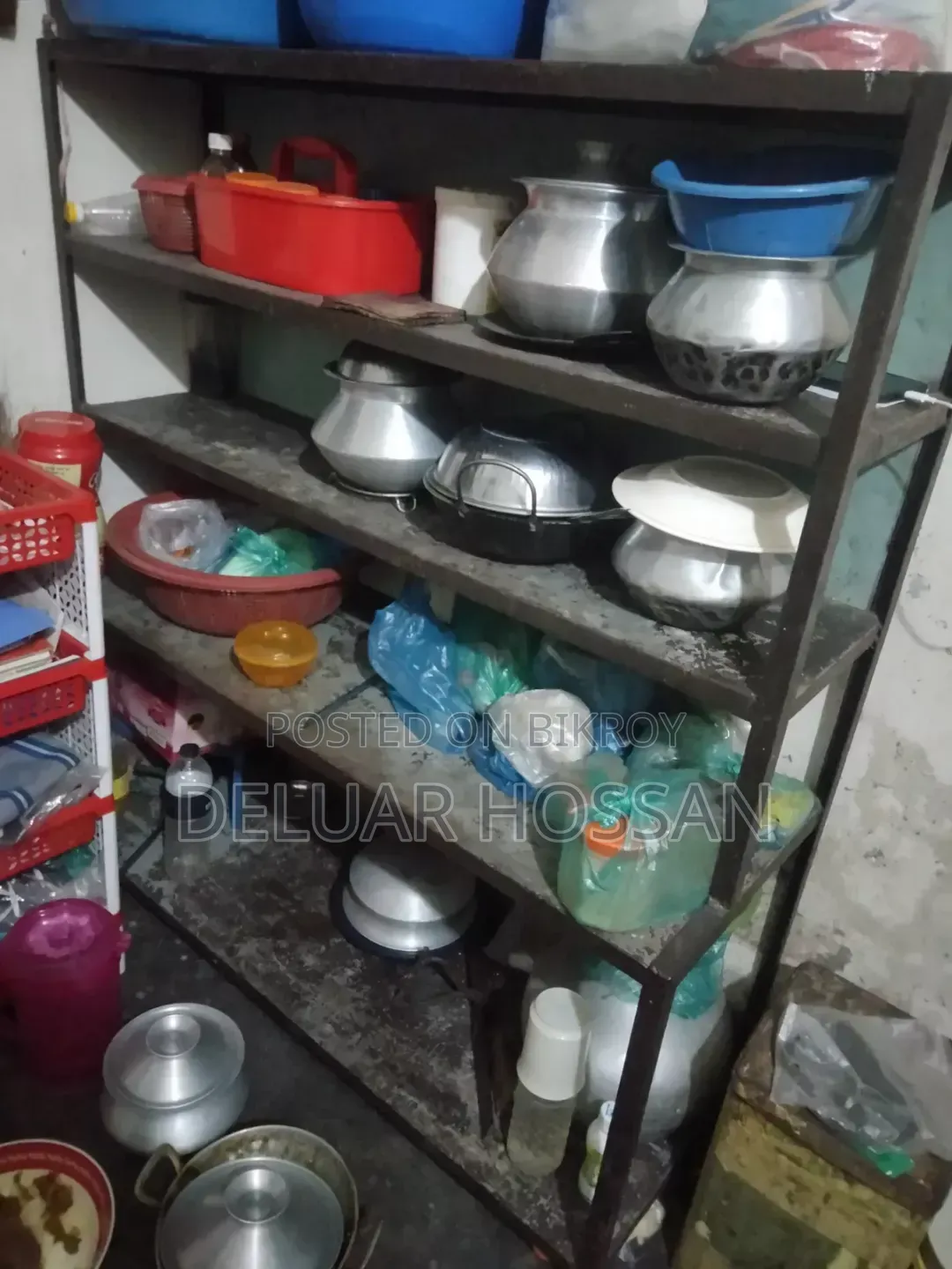 রান্নাঘর লোহার রেক