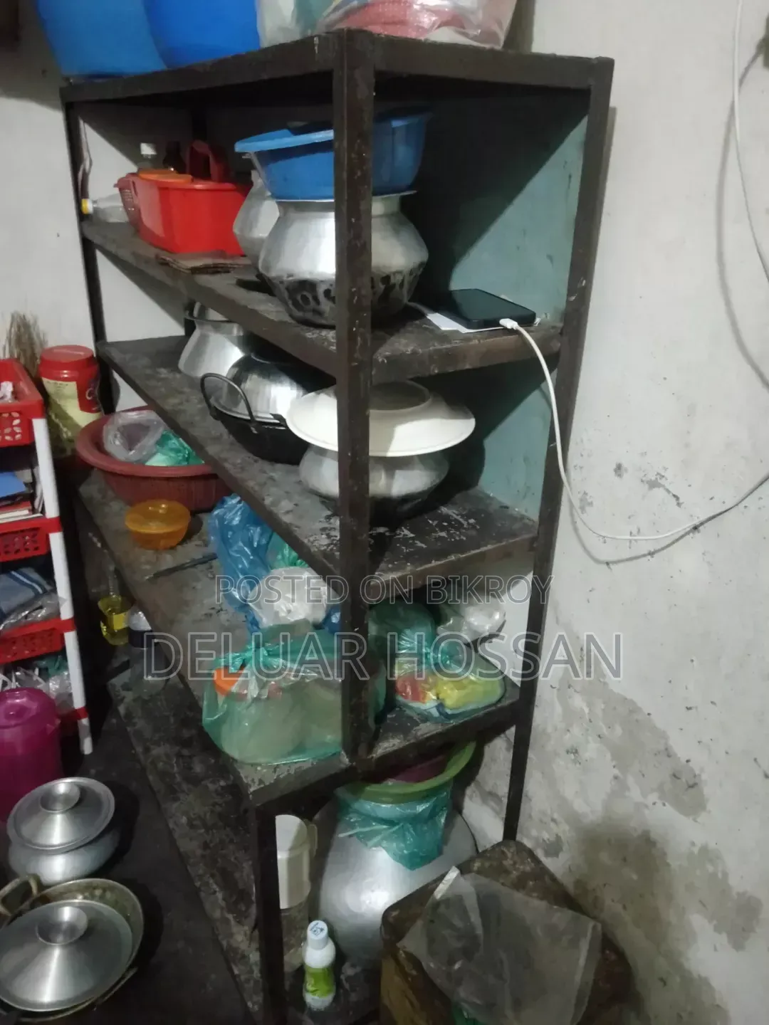 রান্নাঘর লোহার রেক