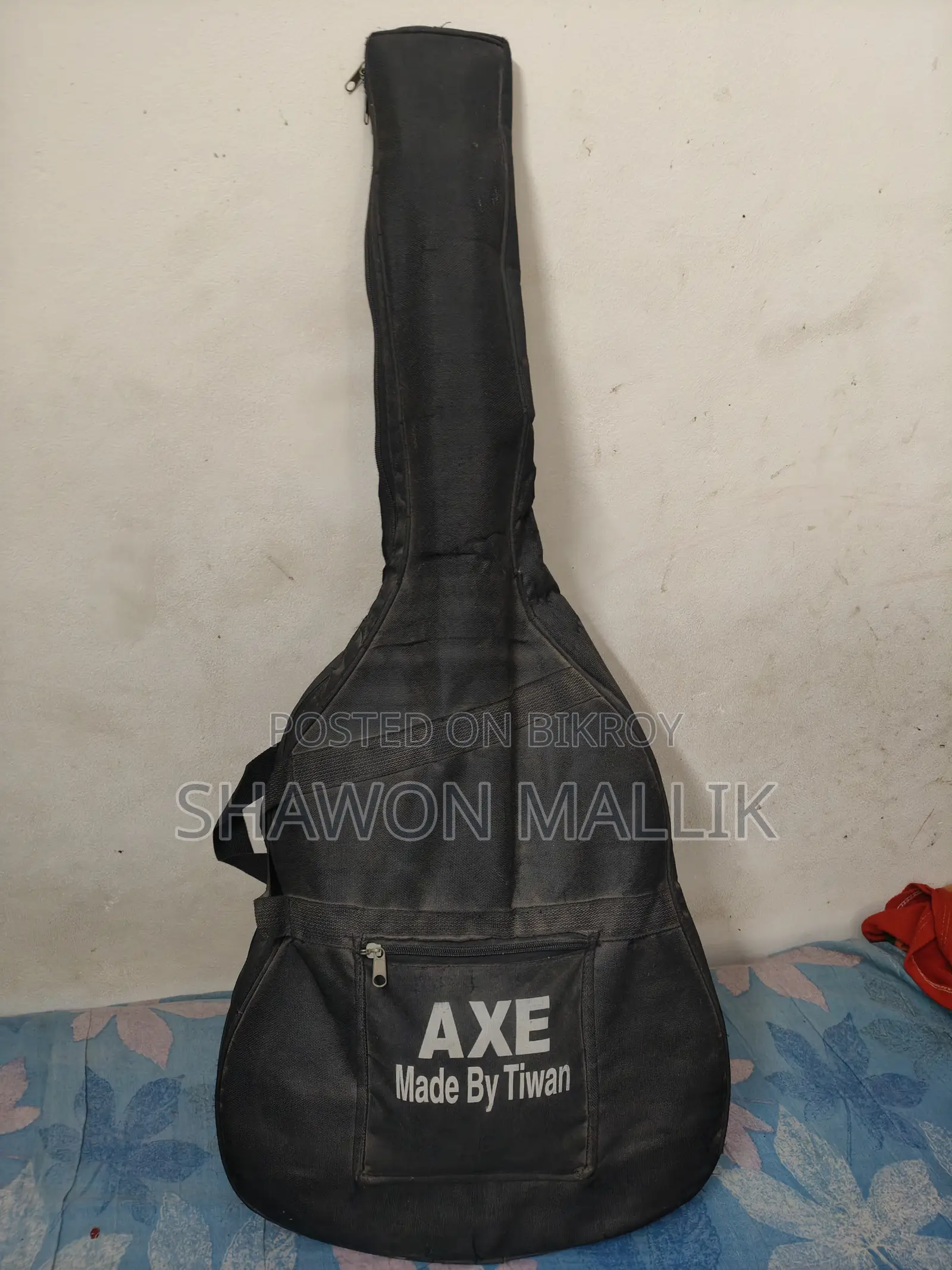 TGM Acoustic Guitar (Model 1400-C)