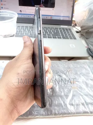 হুয়াওয়ে একটিভা ব্ল্যাক