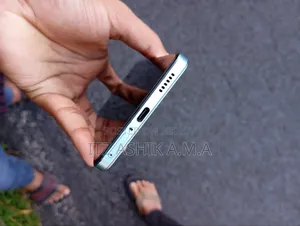 আইকিউও জেড৯ ২৫৬ জিবি