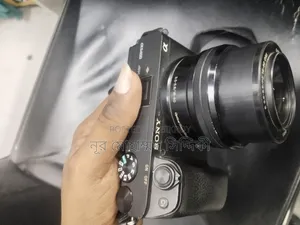 Sony Alpha A6400 Mirrorless Camera - Superb Condition
