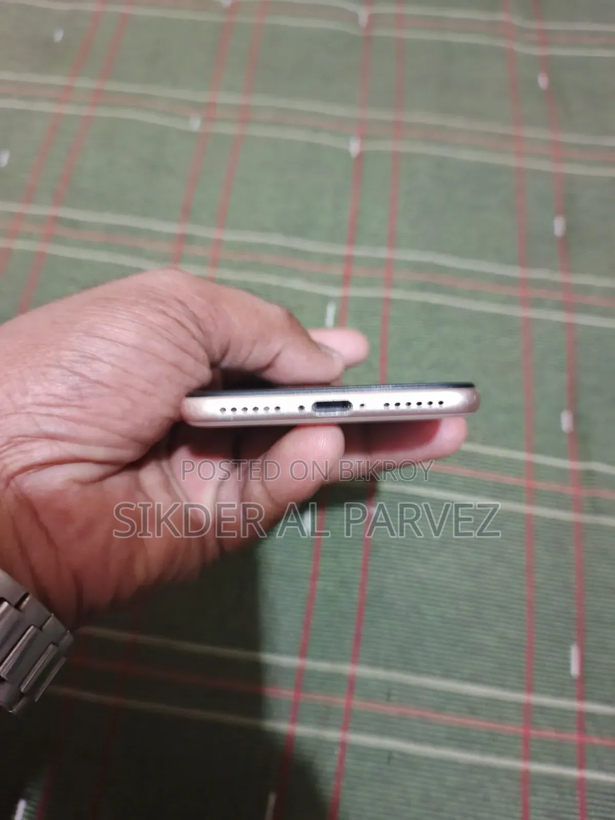 অ্যাপল আইফোন ৮ ৬৪ জিবি পিংক