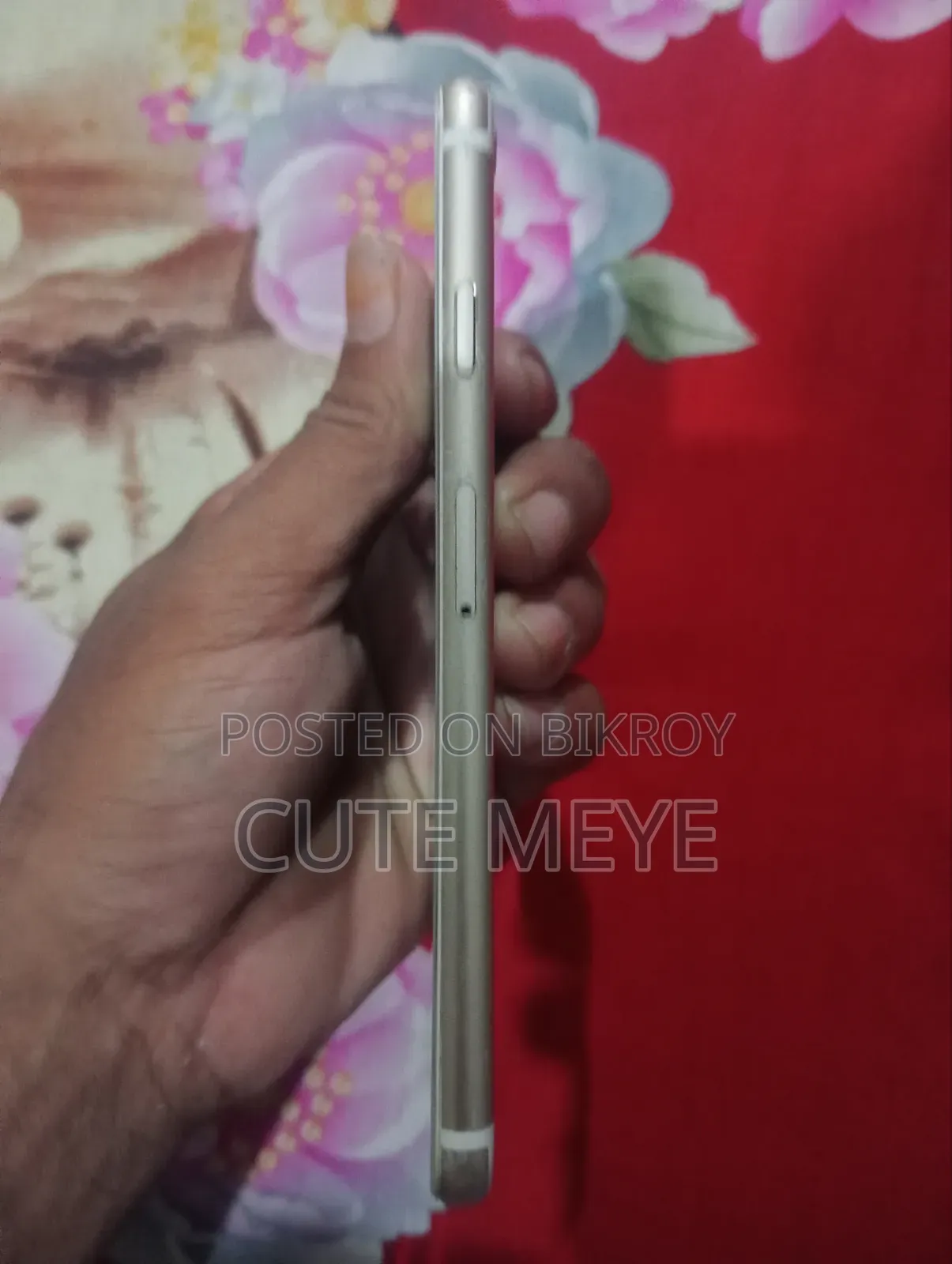 Apple iPhone 6s 64 GB Rose Gold