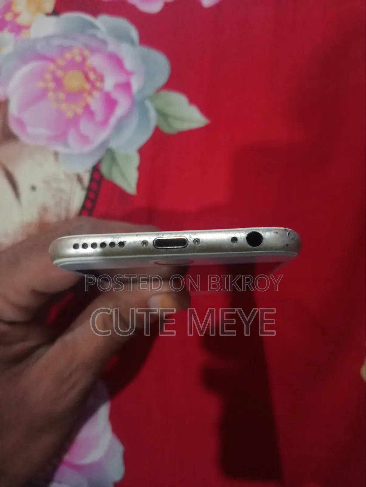 Apple iPhone 6s 64 GB Rose Gold