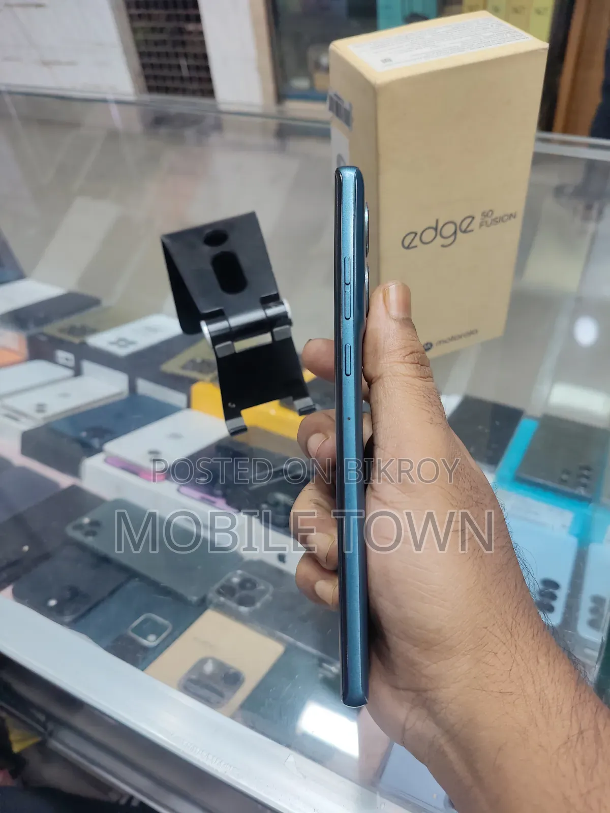 মোটোরোলা এজ ৫০ ফিউশন ১২৮ জিবি ব্লু