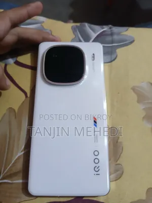 New iQOO 12 512 GB White