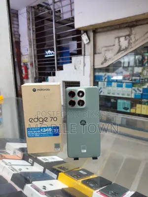 নতুন মটোরোলা এজ ৭০ ২৫৬ জিবি সবুজ