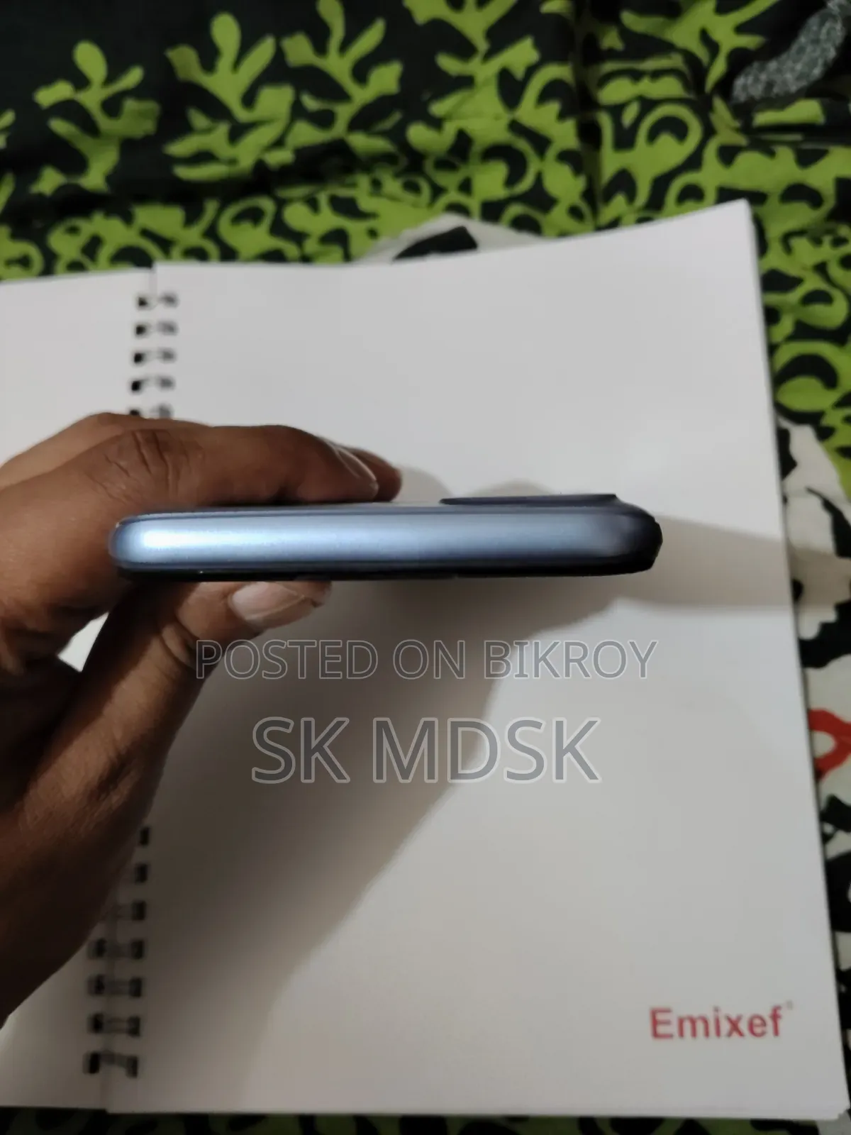 Realme 128 GB Blue