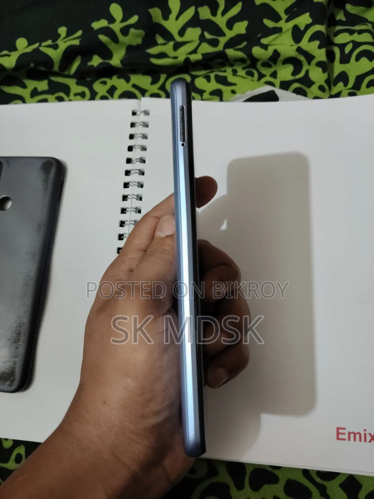 Realme 128 GB Blue