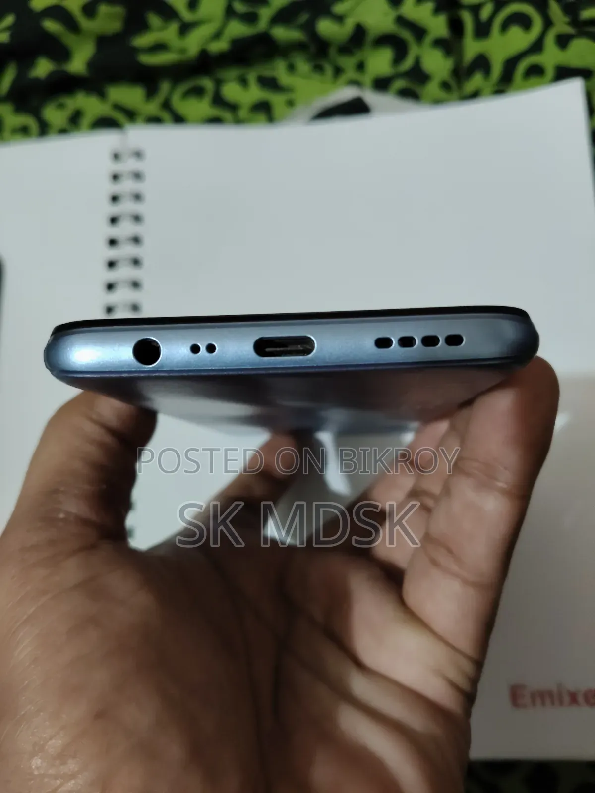 Realme 128 GB Blue