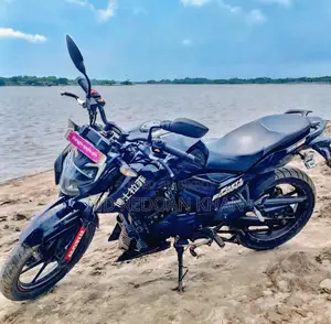 টিভিএস অ্যাপাচি আরটিআর ১৬০ ৪ভি ২০২৩ ব্ল্যাক