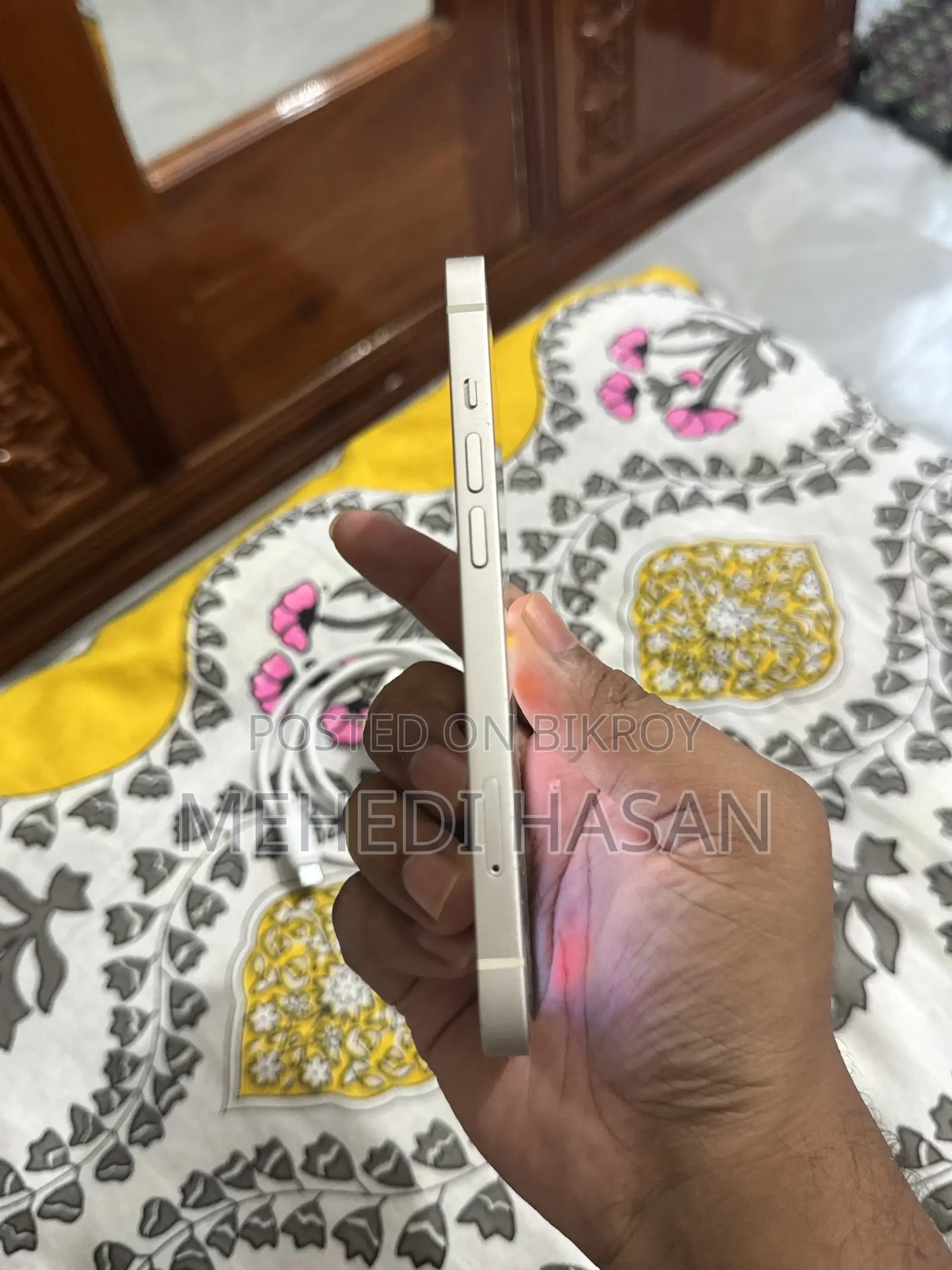 New Apple iPhone 13 128 GB White
