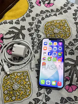 New Apple iPhone 13 128 GB White
