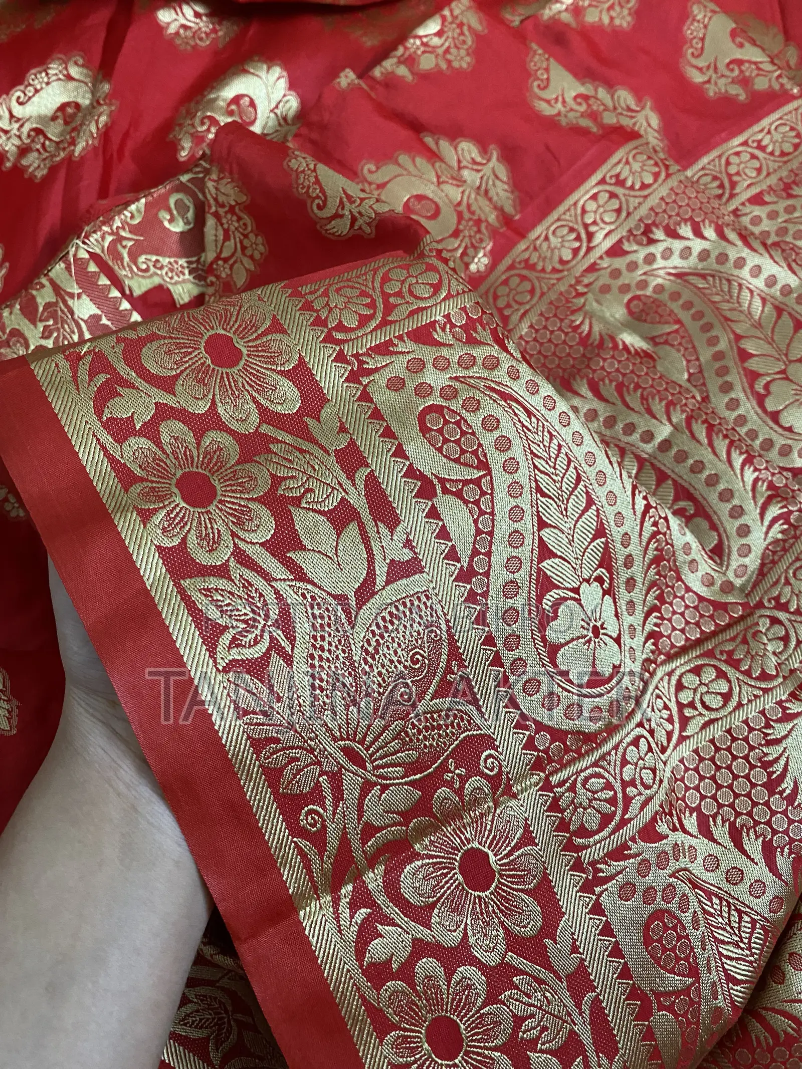 Red Saree. Used 1 time