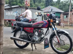 হোন্ডা সিজি১১০ ২০০০ লাল