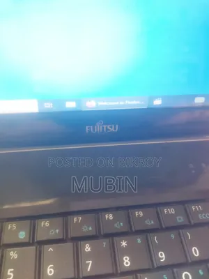 Laptop Fujitsu Lifebook A1120 4GB Intel Core i3 SSD 500GB