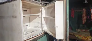 তোশিবা ফ্রিজ টি জরুরী বিক্রি করতে চাচ্ছি
