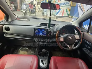 Toyota Vitz 1.3 FWD 5dr 2012 Pink