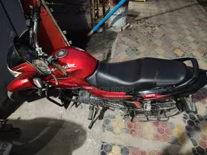 Hero Glamour 2015 Red