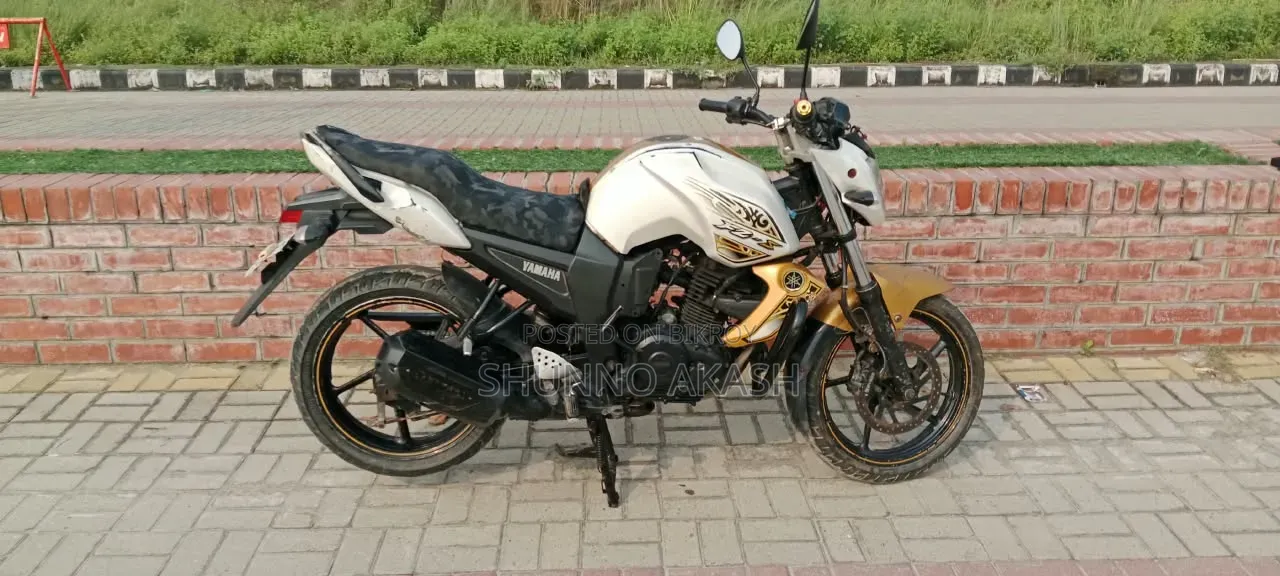 Yamaha FZS V2 2018 White