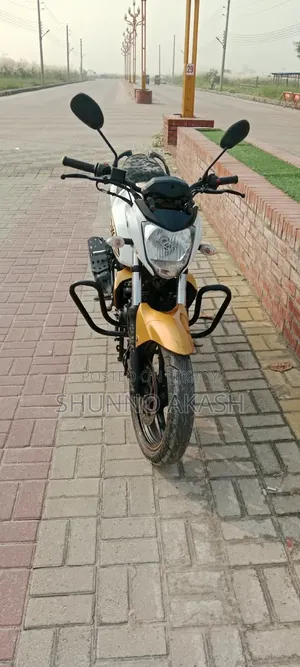 Yamaha FZS V2 2018 White