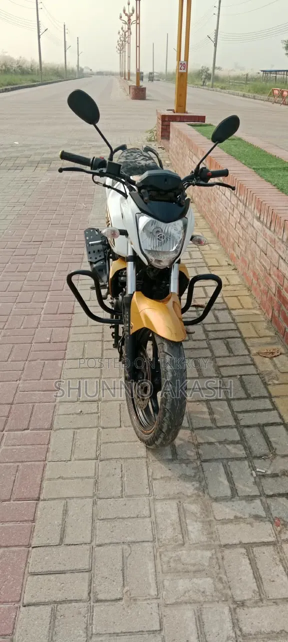 Yamaha FZS V2 2018 White