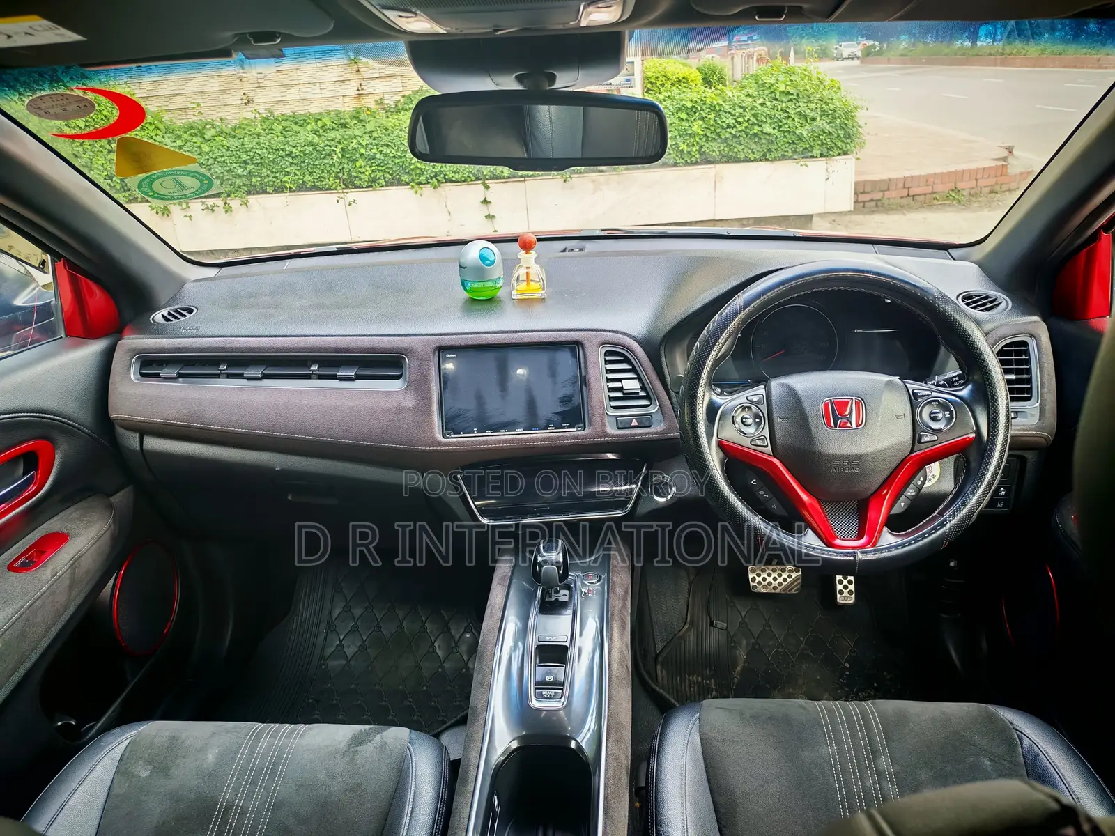 হোন্ডা ভেজেল ২০১৮ রেড