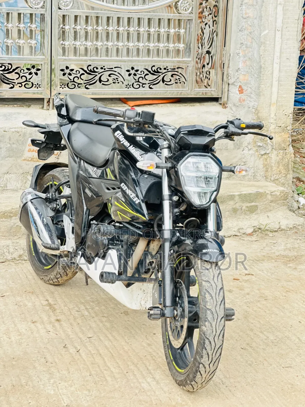 Suzuki Gixxer 2025 Black