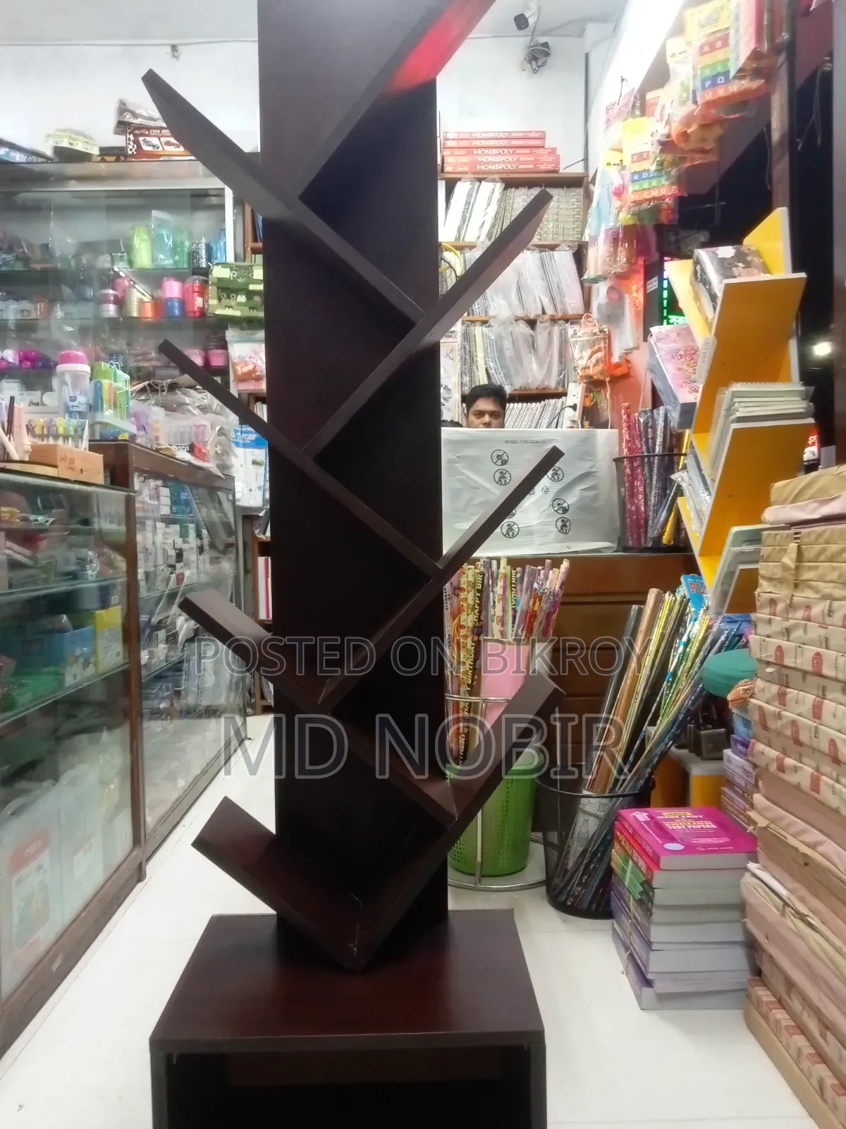 উন্নত মানে বুক সেলফ খুচরা ও পাইকারি বিক্রয় করা হয়।