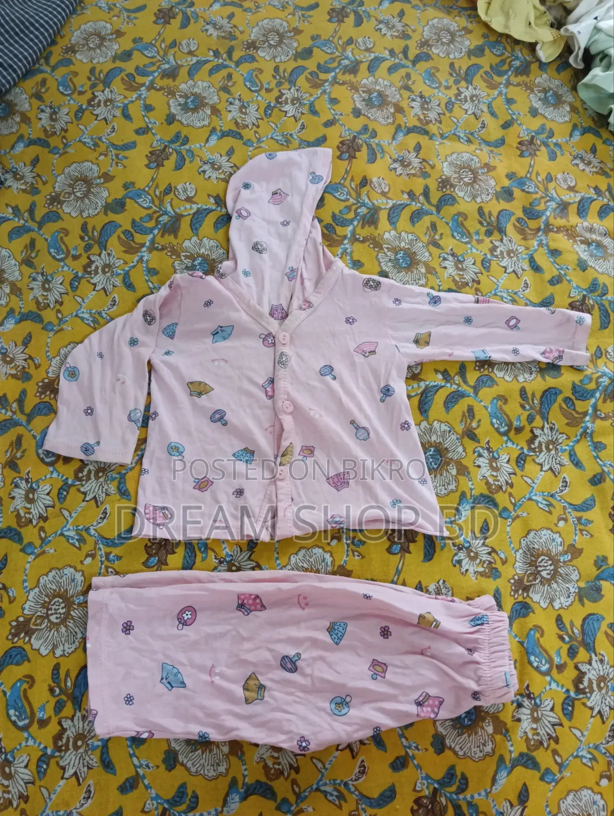 Newborn's (0-4 Months) Hoodie With Pants