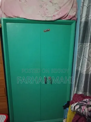 আলমারি বিক্রি হবে