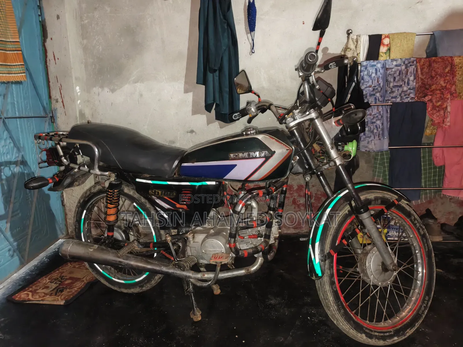 মোটরসাইকেল ২০১১ নীল